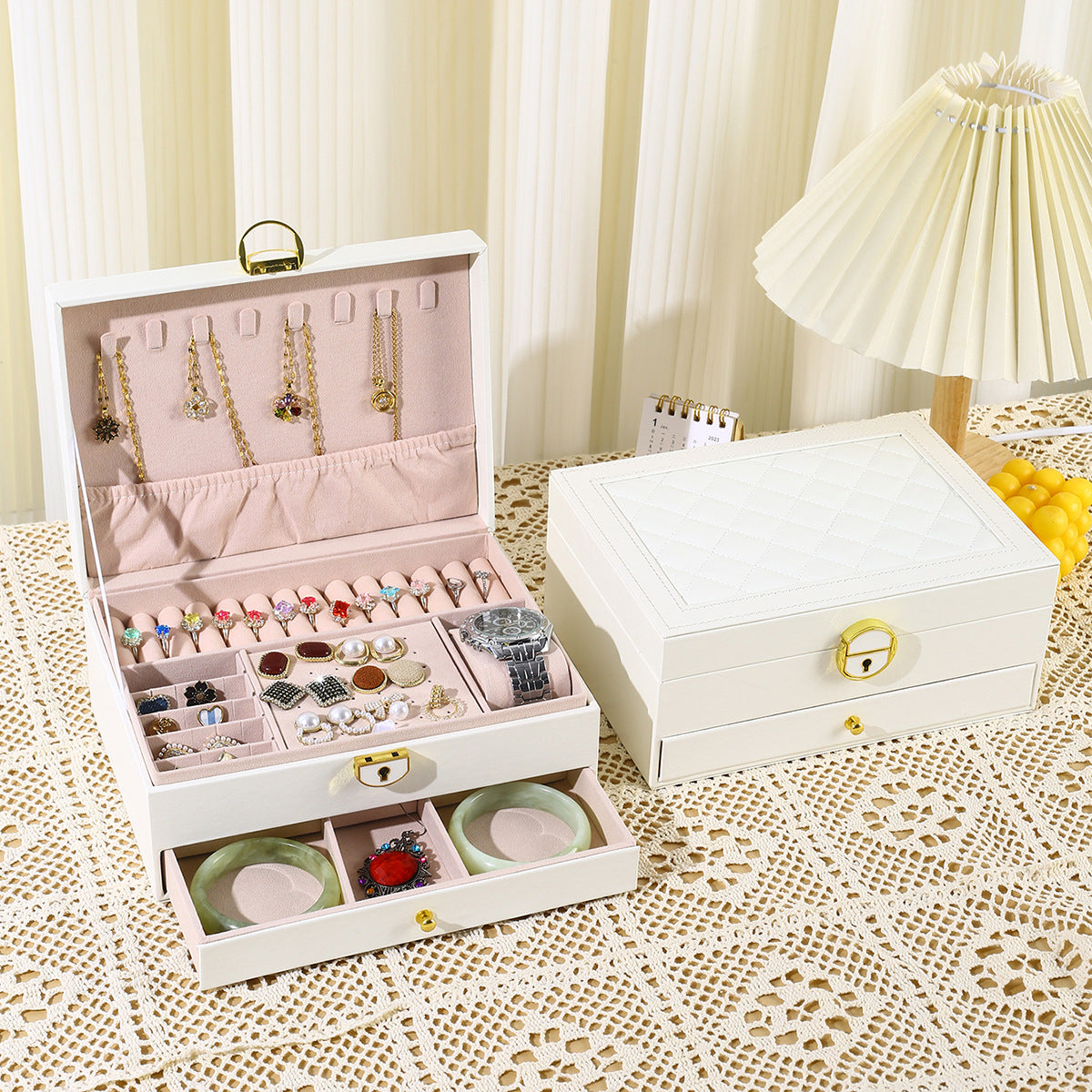 Boîte à bijoux femme blanche