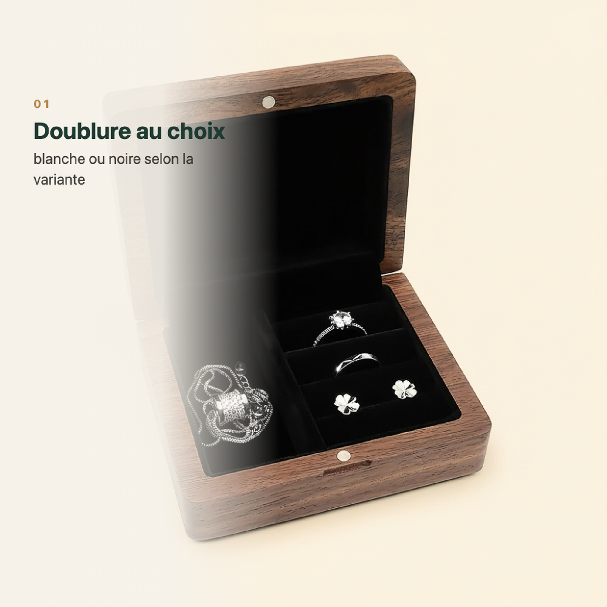 Boîte en bois, doublure noire