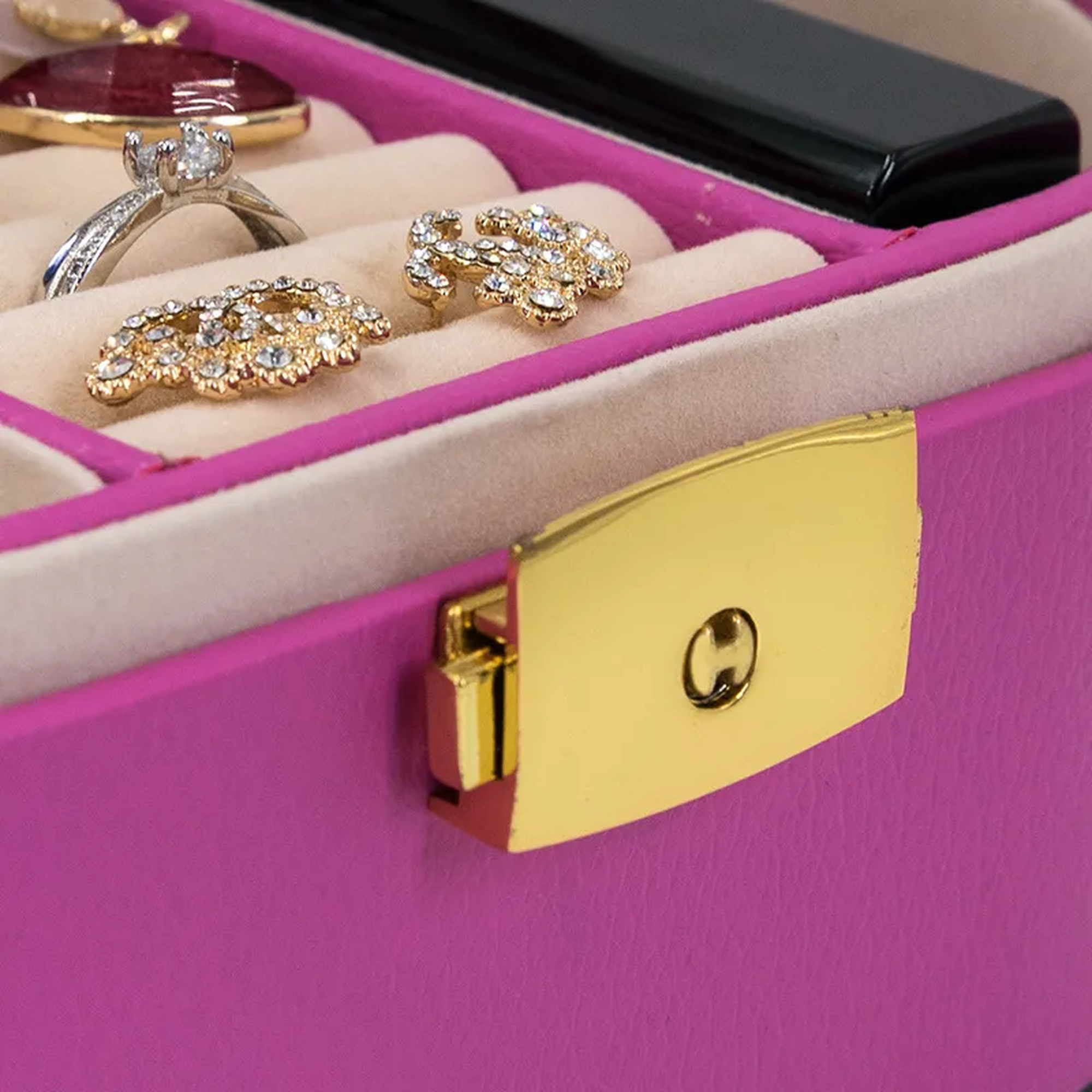 Coffret à bijoux fillette rouge