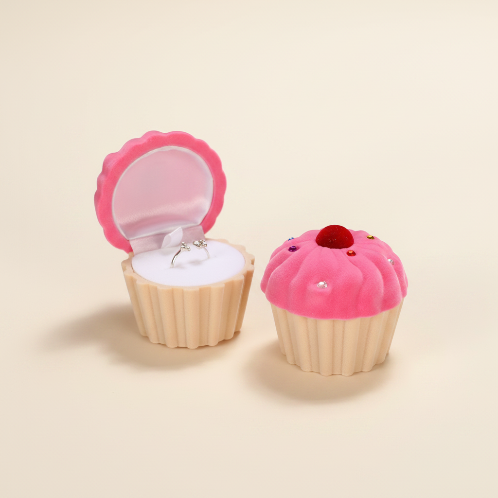 Écrin cupcake fermé, glaçage et cerise