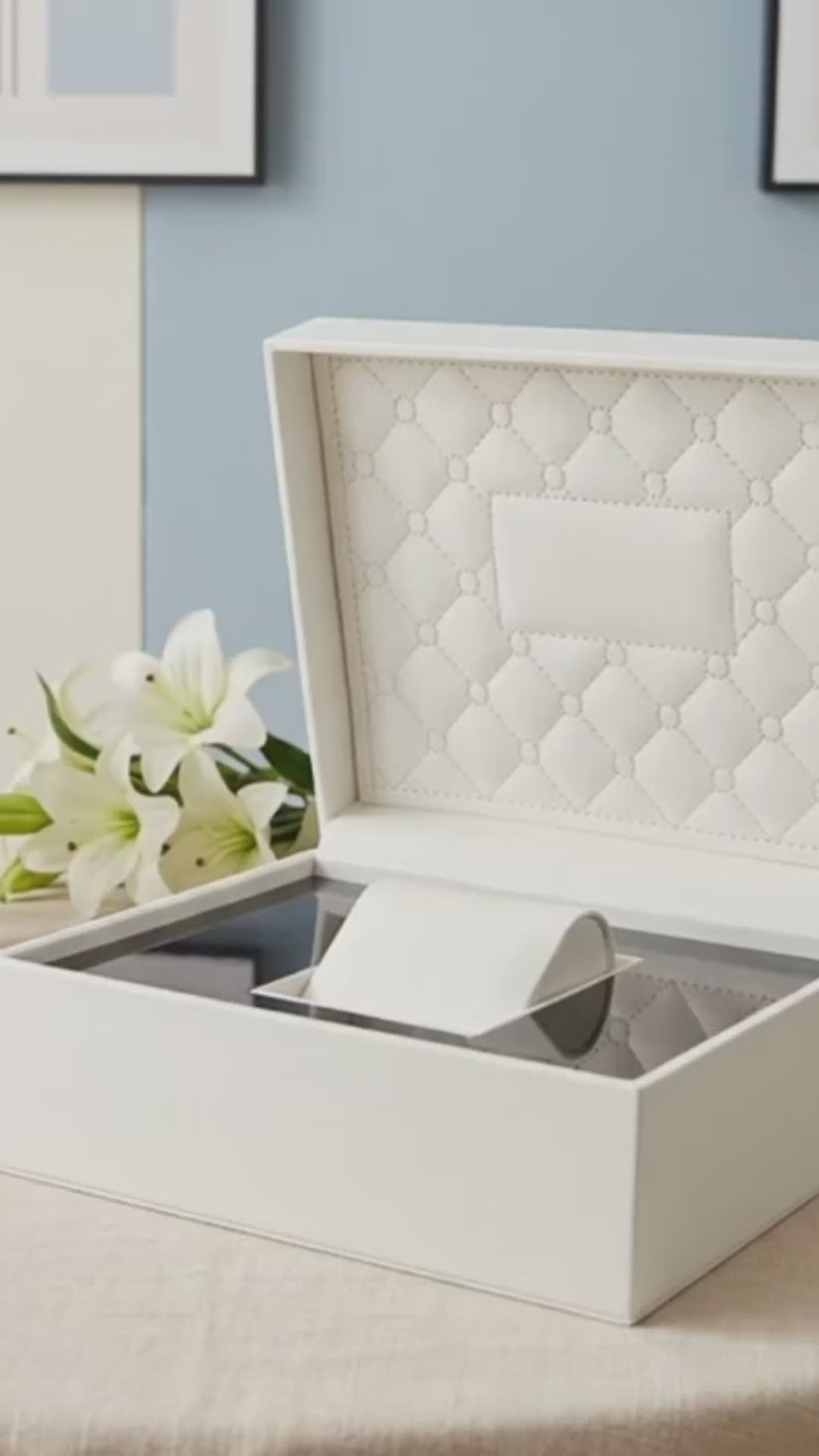 Coffret à montre une place à doublure matelassée en vidéo
