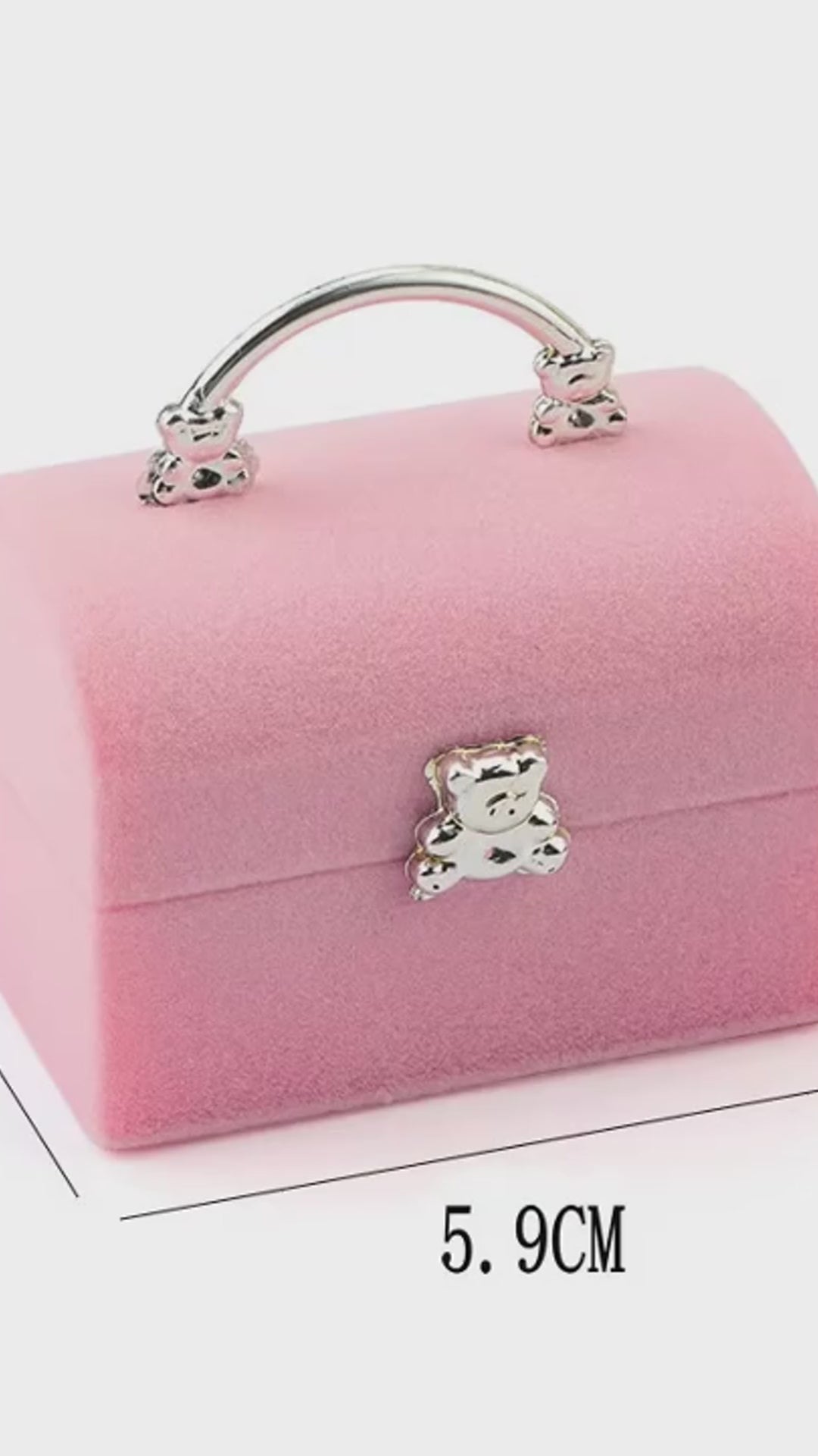 Coffret à bague en velours en forme de coffre en vidéo